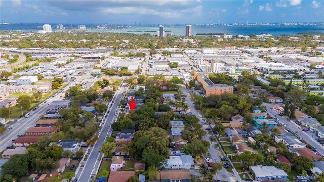 98 NE 70th St, Miami, FL 33138