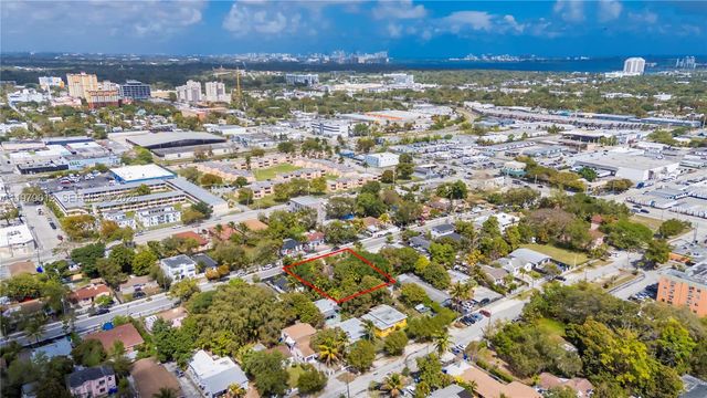 98 NE 70th St, Miami, FL 33138