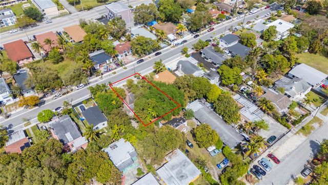 98 NE 70th St, Miami, FL 33138