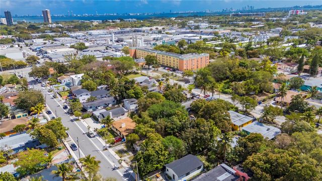 98 NE 70th St, Miami, FL 33138