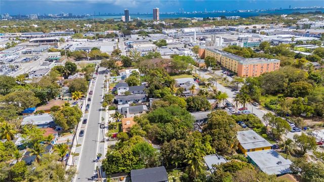 98 NE 70th St, Miami, FL 33138