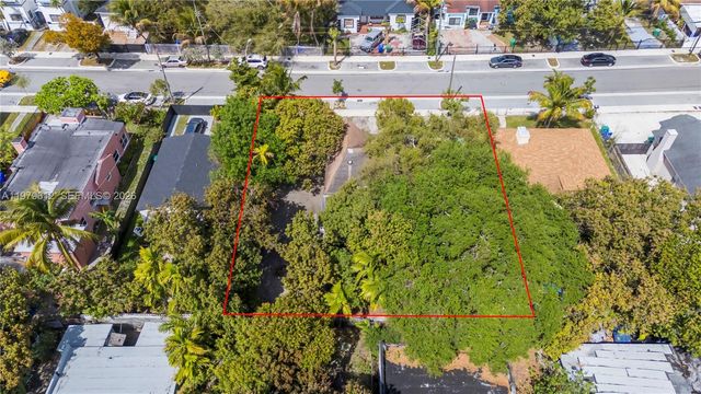 98 NE 70th St, Miami, FL 33138