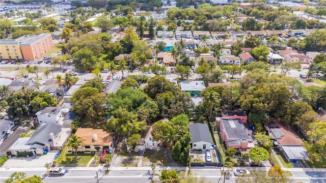 98 NE 70th St, Miami, FL 33138