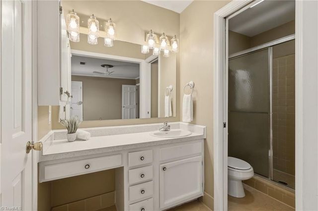 3204 Regents Park Lane E, Greensboro, NC 27455