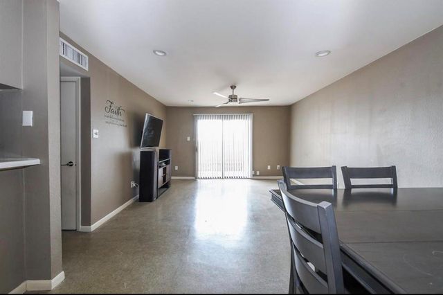 8529 Hearth Drive 25, Houston, TX 77054