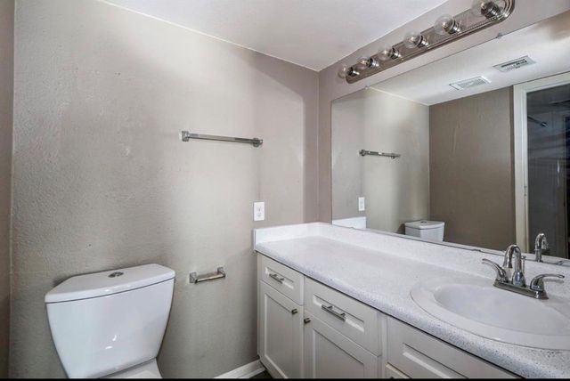 8529 Hearth Drive 25, Houston, TX 77054