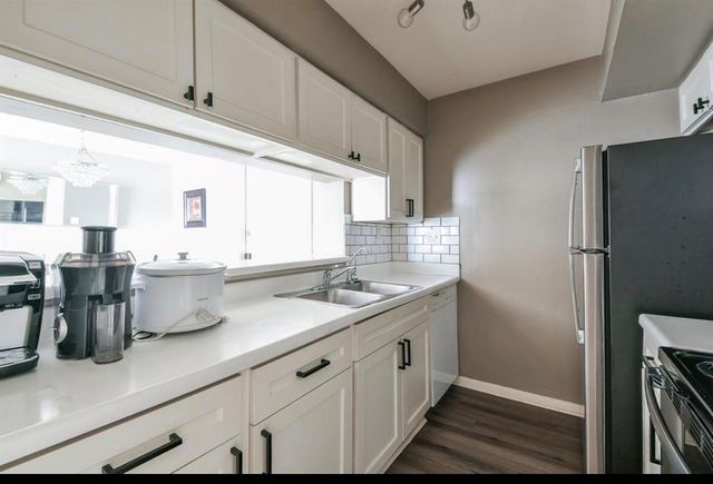 8529 Hearth Drive 25, Houston, TX 77054