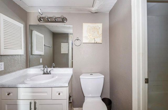 8529 Hearth Drive 25, Houston, TX 77054