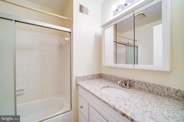 7476 ADAMS PARK CT, Annandale, VA 22003