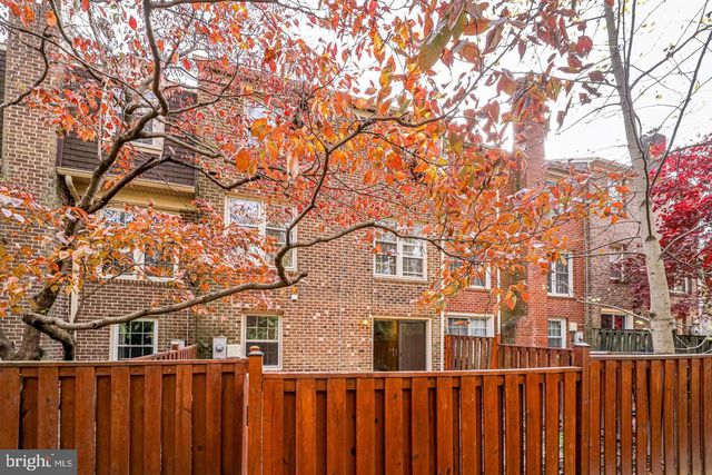 7476 ADAMS PARK CT, Annandale, VA 22003