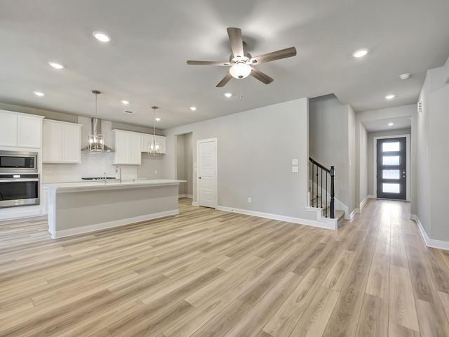 220 Raine Manor Court, Montgomery, TX 77316