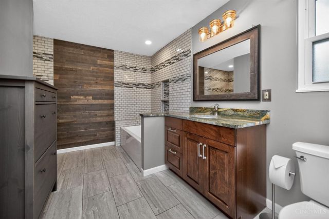 1331 Cathy, Amelia, OH 45102