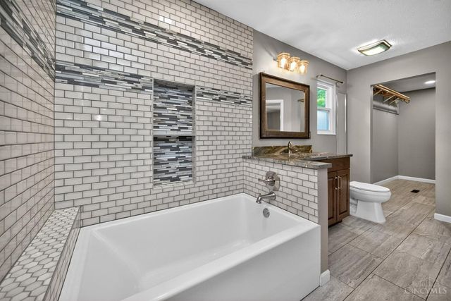 1331 Cathy, Amelia, OH 45102