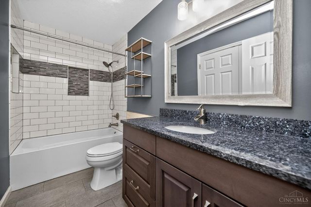 1331 Cathy, Amelia, OH 45102