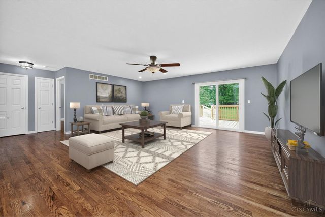 1331 Cathy, Amelia, OH 45102