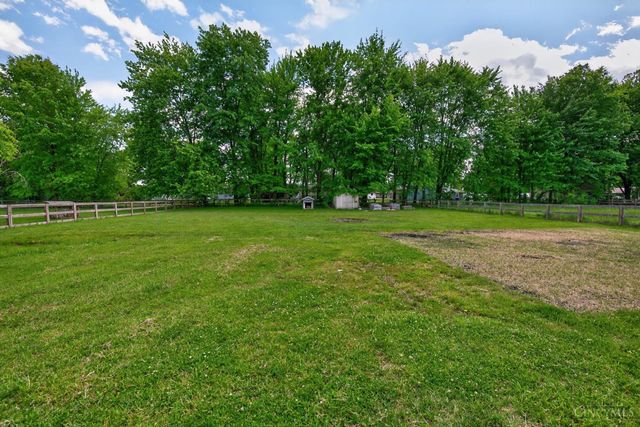 1331 Cathy, Amelia, OH 45102