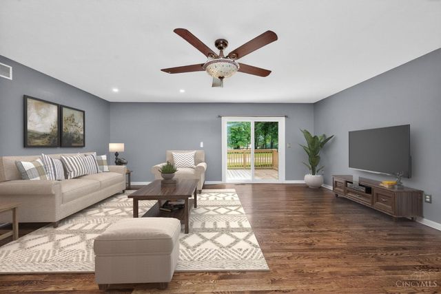 1331 Cathy, Amelia, OH 45102