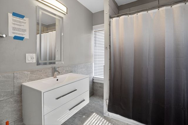 21 Montrose St, Boston, MA 02119