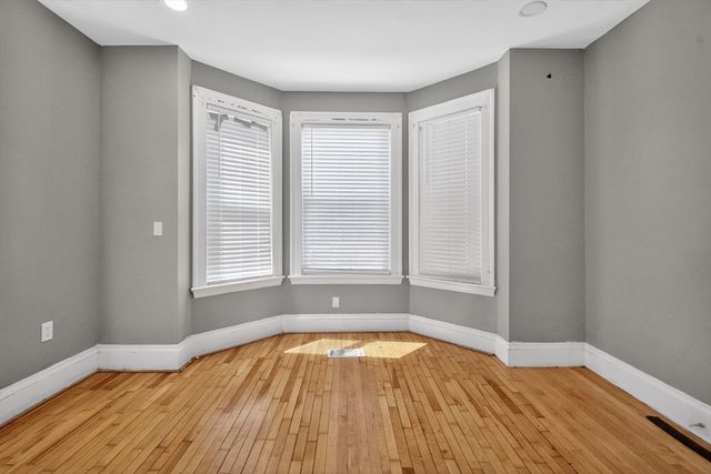 21 Montrose St, Boston, MA 02119