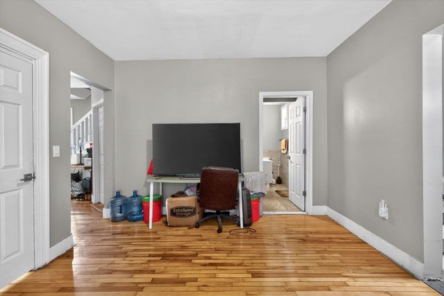 21 Montrose St, Boston, MA 02119