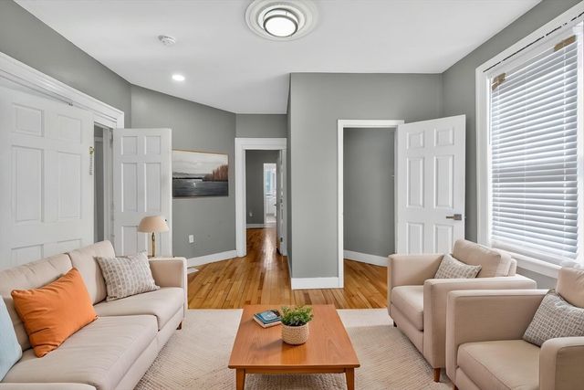 21 Montrose St, Boston, MA 02119