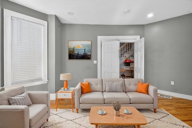 21 Montrose St, Boston, MA 02119