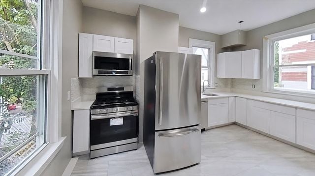 21 Montrose St, Boston, MA 02119