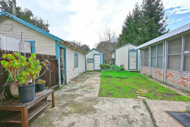 181 E Lewelling Blvd, San Lorenzo, CA 94580