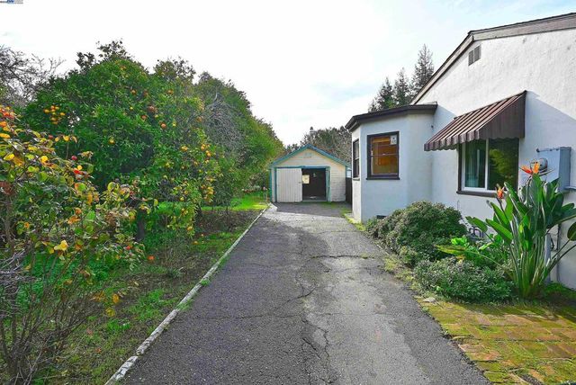 181 E Lewelling Blvd, San Lorenzo, CA 94580