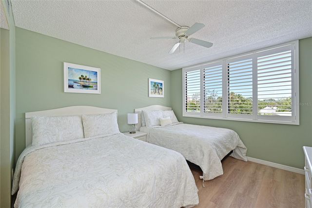 6287 MIDNIGHT PASS ROAD 201, Sarasota, FL 34242