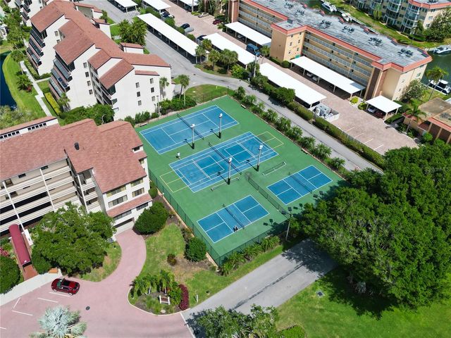6287 MIDNIGHT PASS ROAD 201, Sarasota, FL 34242
