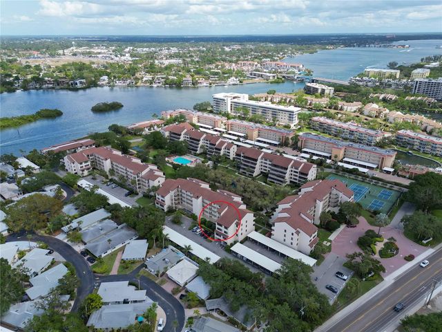 6287 MIDNIGHT PASS ROAD 201, Sarasota, FL 34242