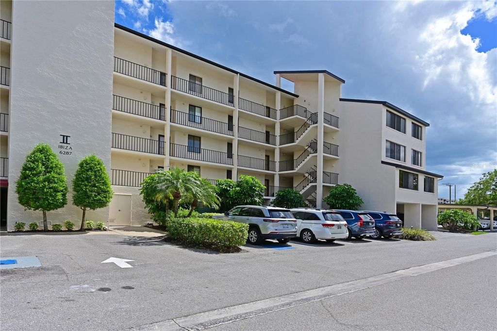 6287 MIDNIGHT PASS ROAD 201, Sarasota, FL 34242