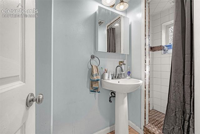 526 Bonfoy Avenue, Colorado Springs, CO 80909