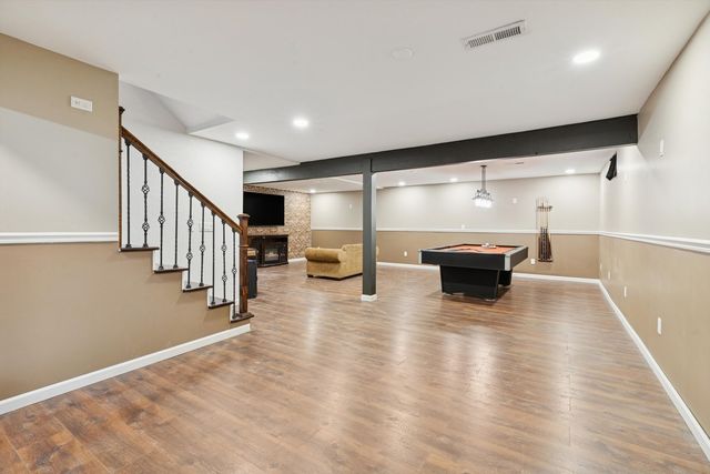 1545 Silver Valley Drive, Dewitt, IA 52742