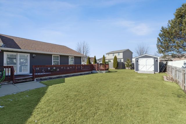 1545 Silver Valley Drive, Dewitt, IA 52742