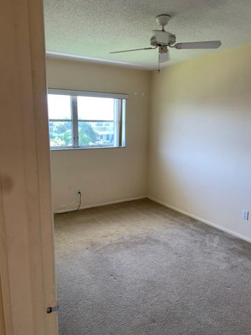2453 NE 51st Street D316, Fort Lauderdale, FL 33308