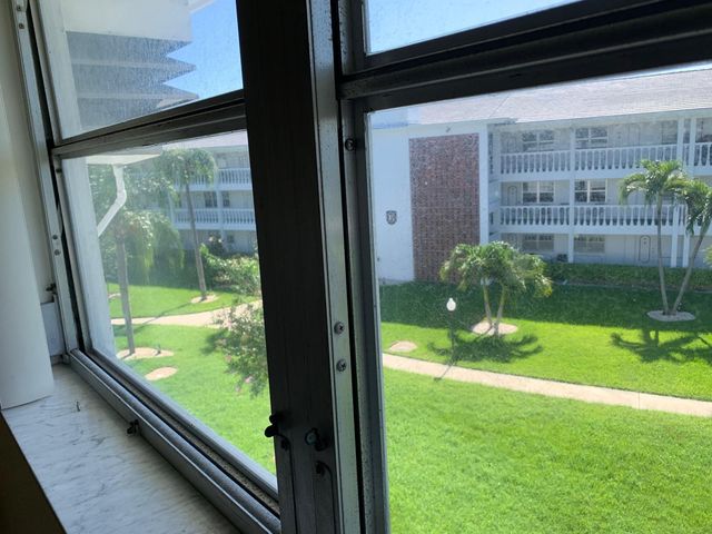 2453 NE 51st Street D316, Fort Lauderdale, FL 33308