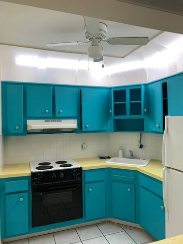 2453 NE 51st Street D316, Fort Lauderdale, FL 33308