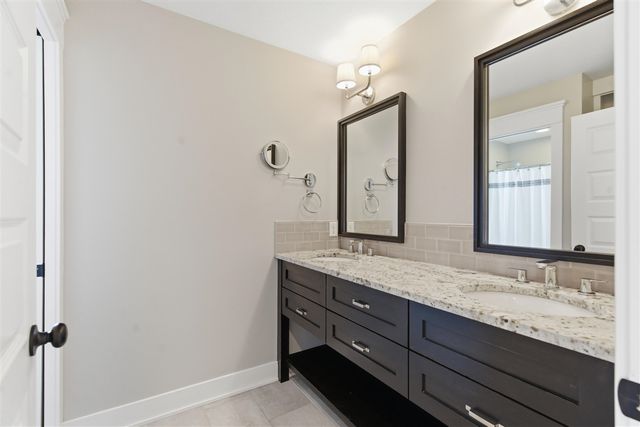 7856 Drake Ridge, Kalamazoo, MI 49009