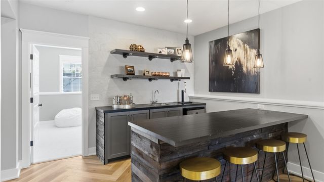 7856 Drake Ridge, Kalamazoo, MI 49009