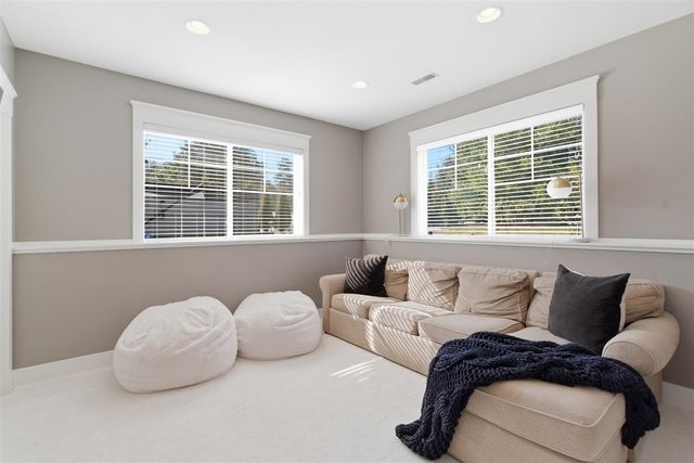 7856 Drake Ridge, Kalamazoo, MI 49009