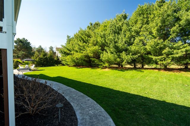 7856 Drake Ridge, Kalamazoo, MI 49009
