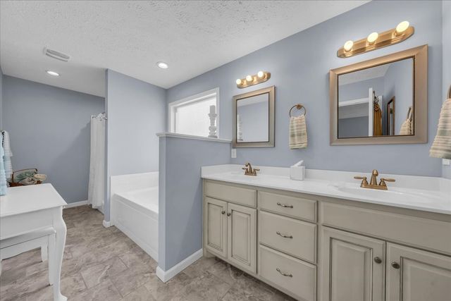 1841 Hills Chapel Rd, Manchester, TN 37355