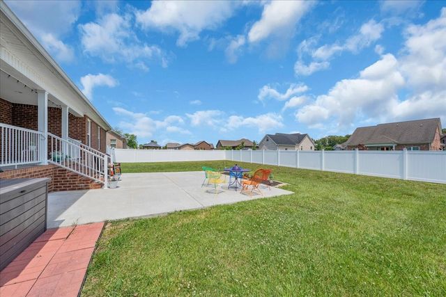 1841 Hills Chapel Rd, Manchester, TN 37355