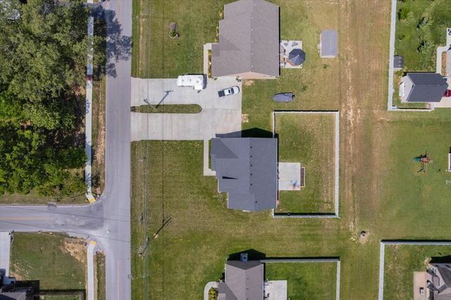 1841 Hills Chapel Rd, Manchester, TN 37355