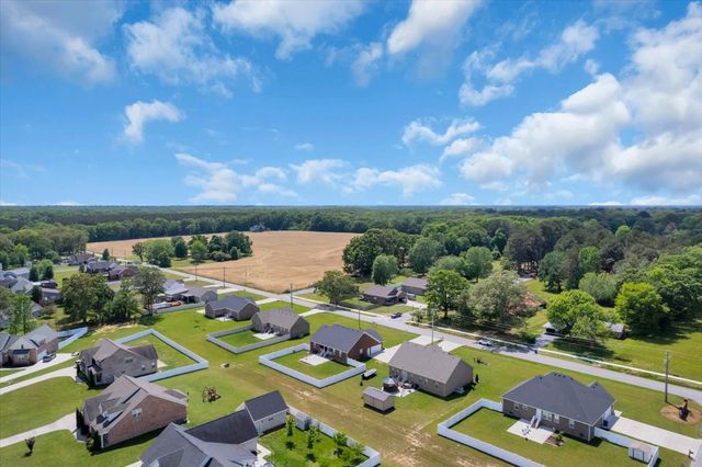1841 Hills Chapel Rd, Manchester, TN 37355
