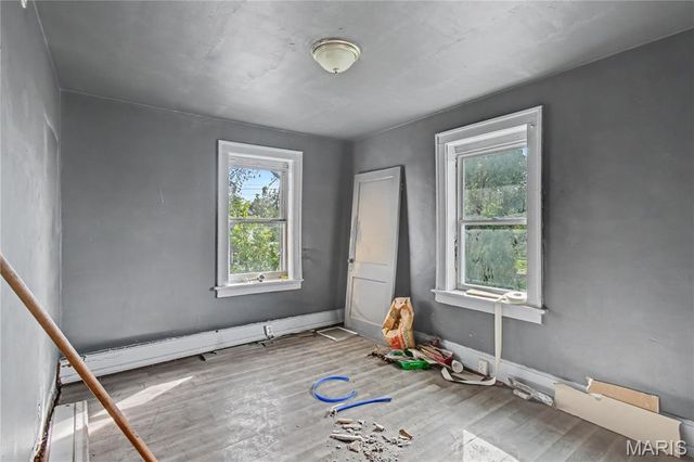 5704 Labadie Avenue, St Louis, MO 63120