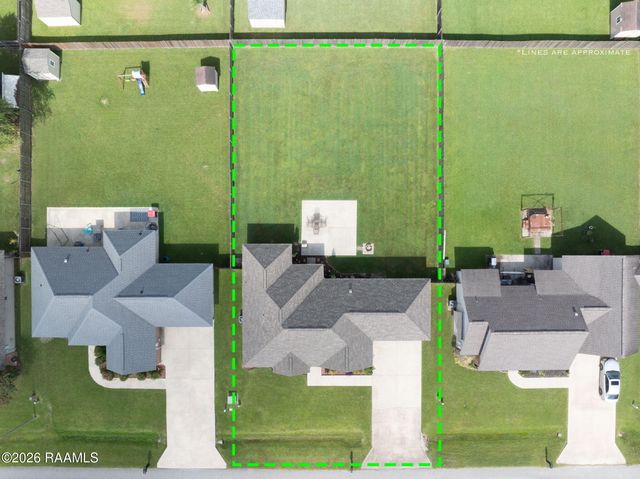 208 Landsdowne Way, Carencro, LA 70520