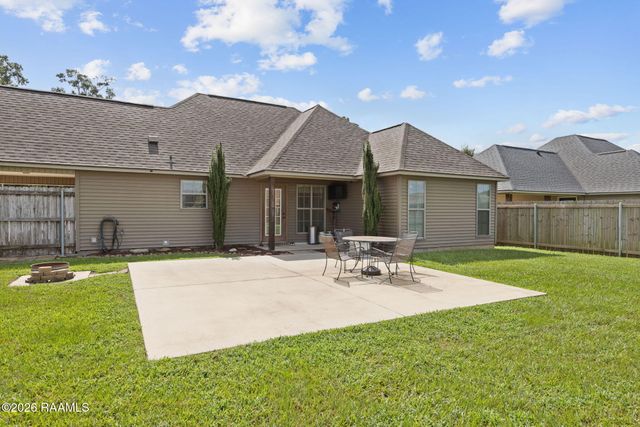 208 Landsdowne Way, Carencro, LA 70520